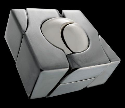 ROMPICAPO HUZZLE CAST MARBLE