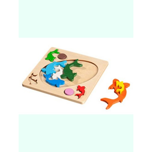 FISH PLAYING